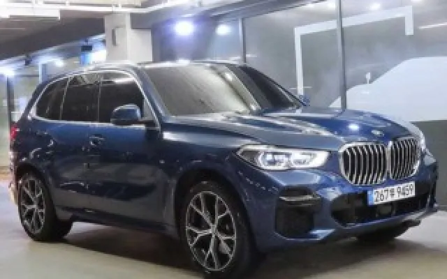 X5 (G05) xDrive 40i M 스포츠 BMW 2023/02 27,608km